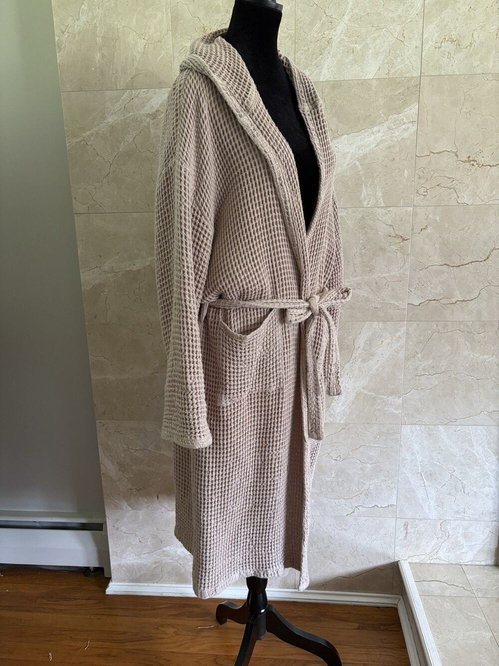 Casamera Waffle Egyptian Cotton Robe — L/XL Taupe Hooded Neutral Guest Room Spa